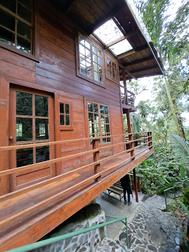 Cabañas Los Quetzales